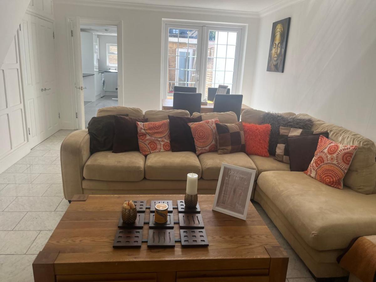 City Reach Retreat Spacious 4Bed House Startford Maryland Great Transport Links Londra Esterno foto