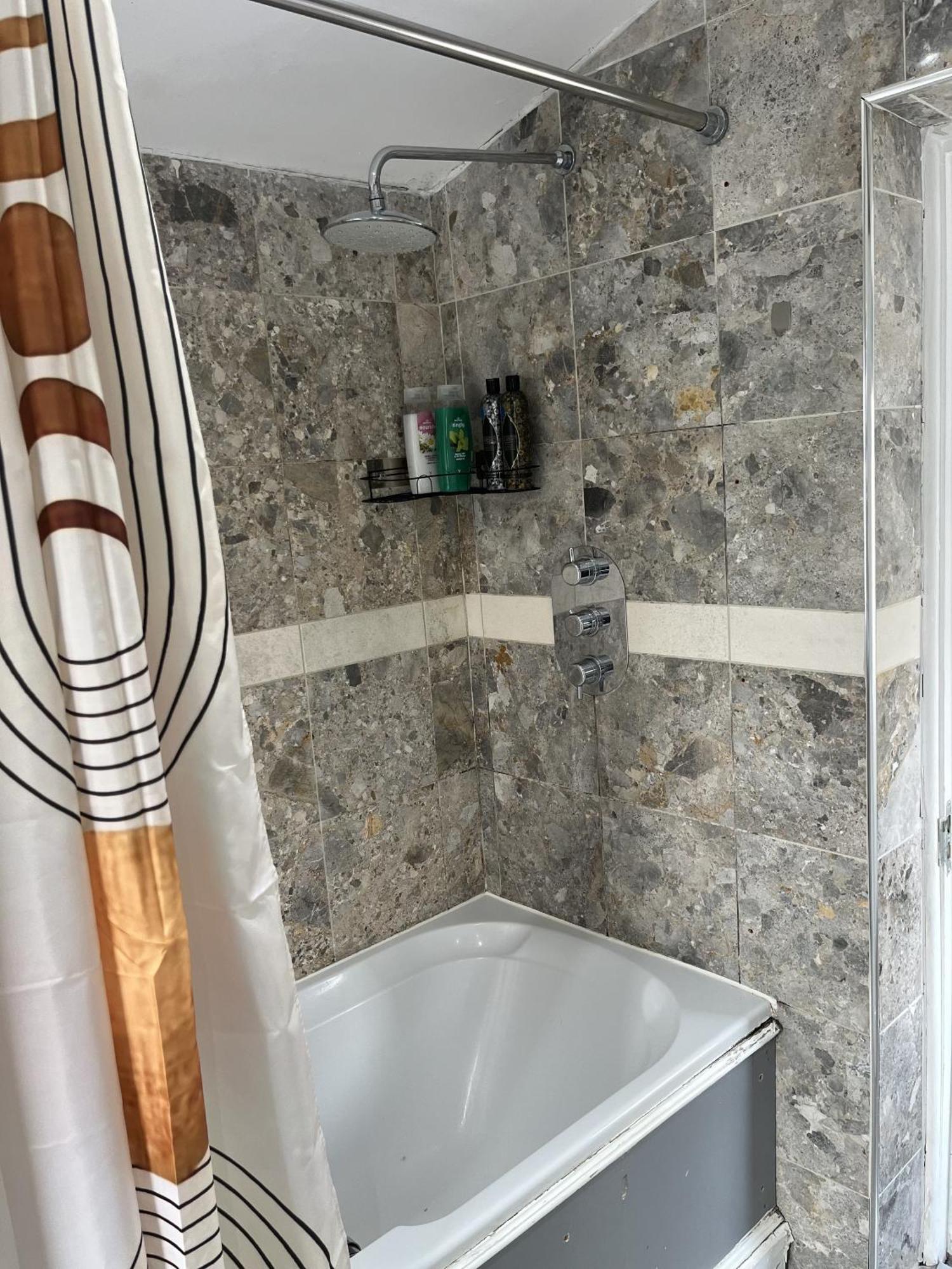 City Reach Retreat Spacious 4Bed House Startford Maryland Great Transport Links Londra Esterno foto